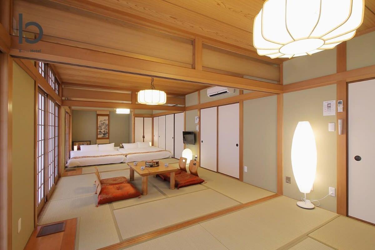 Hanagin - 3 Bedroom Japanese Apartment For 11 People 201 Hiroshima Buitenkant foto